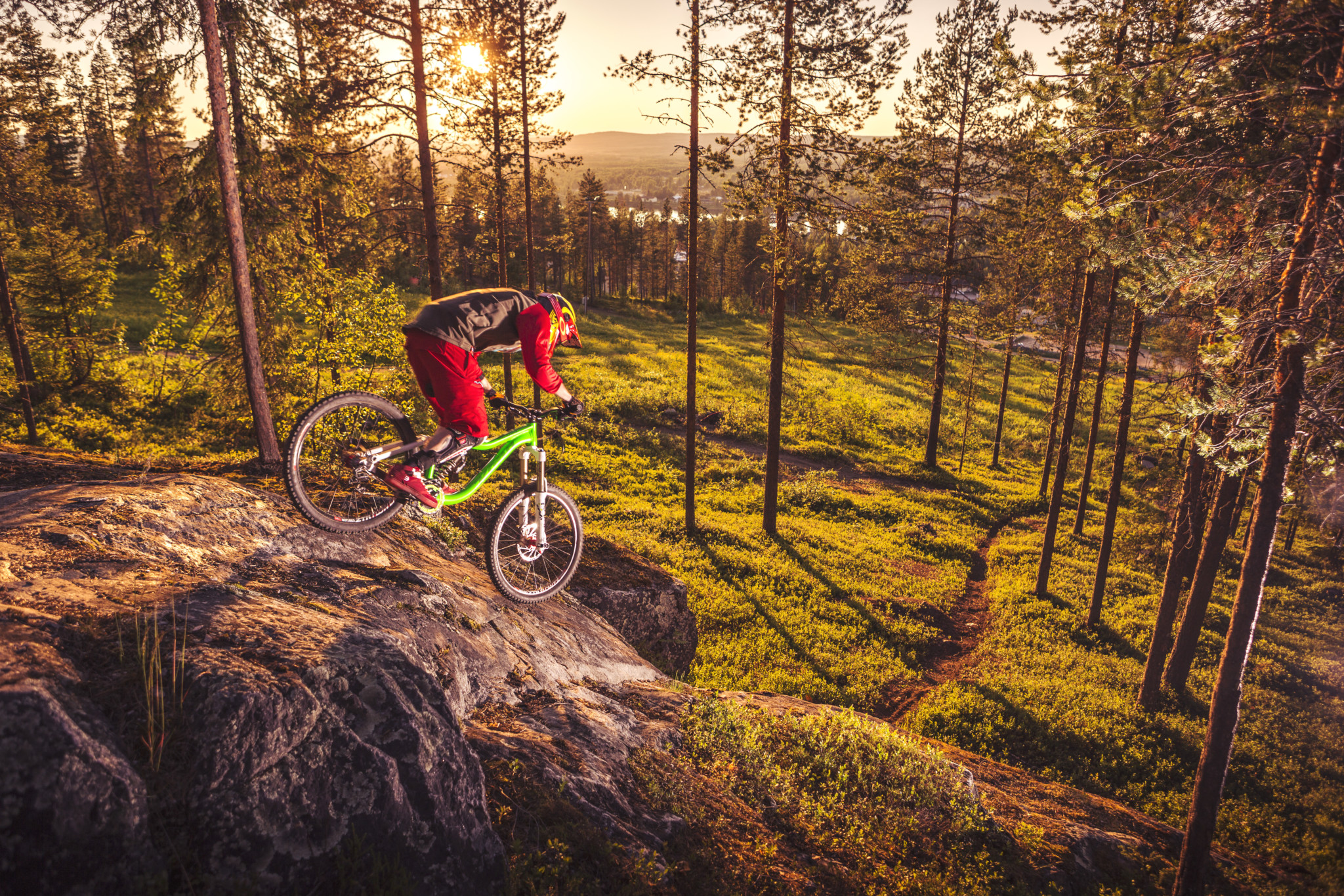 Mountain Biking in Midnight Sun in Rovaniemi Lapland Finland (1)