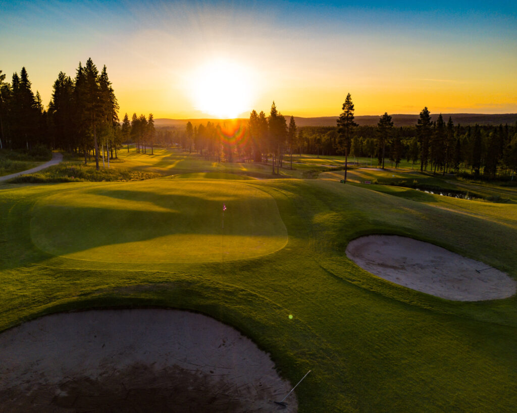 Santa Claus Golf Summer Rovaniemi Midnight Sun 
