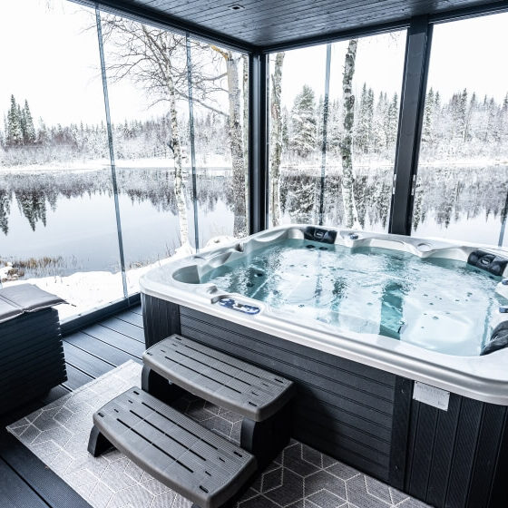 Hot tub in Arctic Dreams House Villa Wikkelä, Ranua, Lapland, Finland