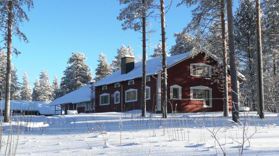 Katkavaara Aurora Apartments and Snow Igloos
