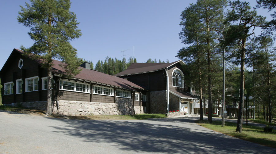 Bear's Lodge main building