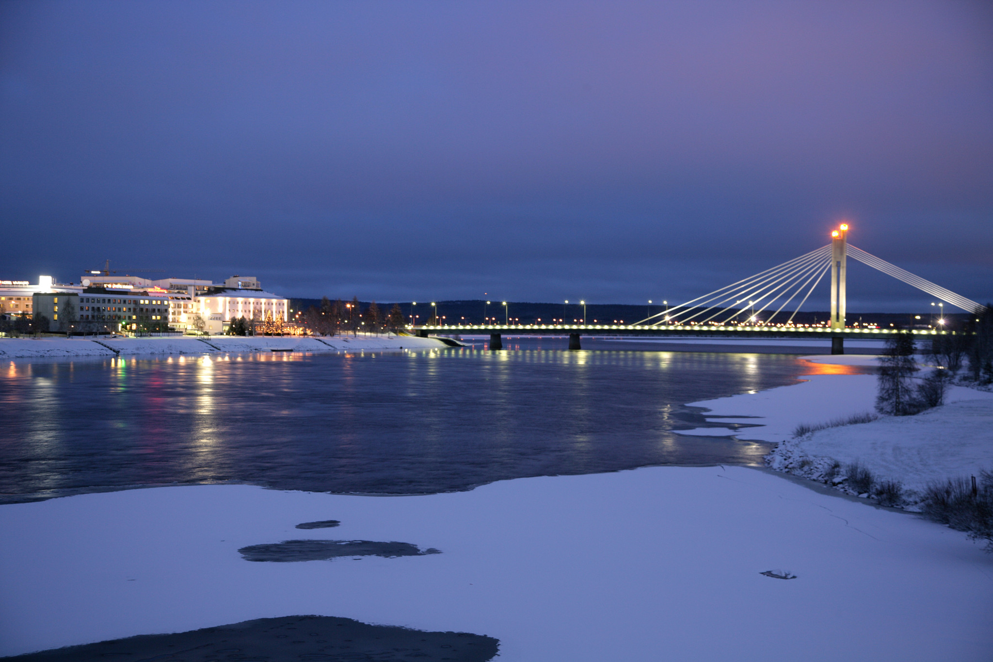 Lumberjacks candle bridge Rovaniemi