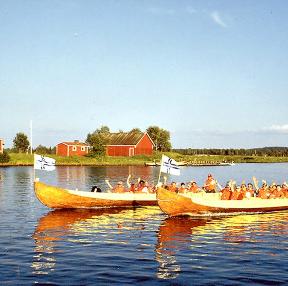 Riverboat cruise to Kotisaari Island with Lapland Safaris in Rovaniemi